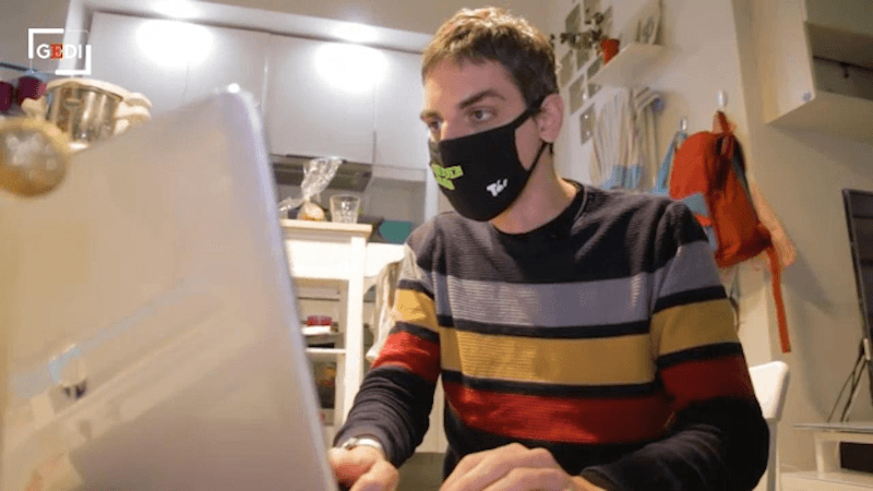 Storie di chi cerca alternative ai giganti del web