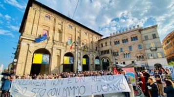 Giustizia e solidarietà: appello e raccolta fondi per Mimmo Lucano